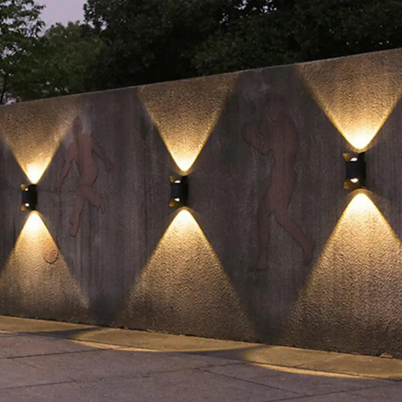 SolarEcho™ Outdoor solar wall light